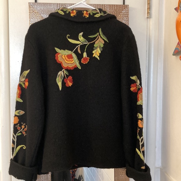 Sedona jacket! Beautiful shape! - Picture 3 of 4